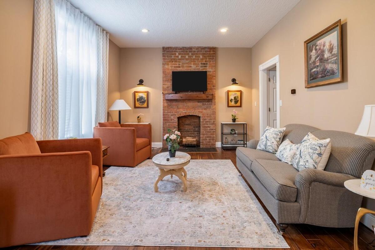 4 Bedroom Luxe In Brewery District Ferienhaus