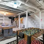 4 Bedroom Luxe Home In Brewery District