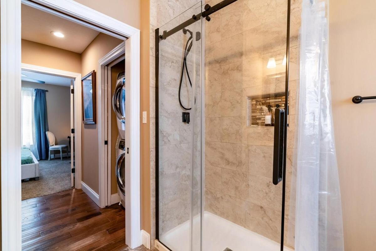 4 Bedroom Luxe In Brewery District Holiday home *