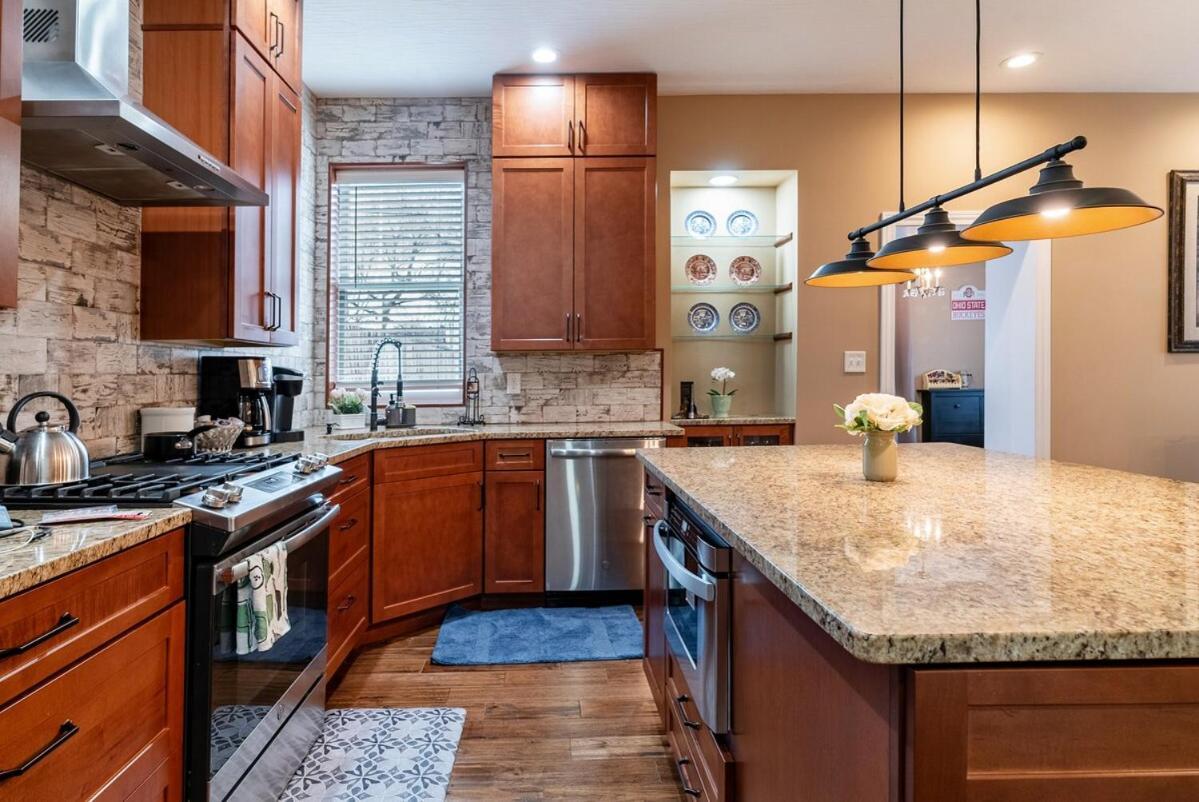 4 Bedroom Luxe In Brewery District *