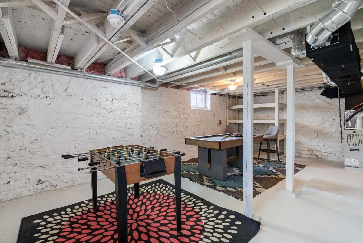 Holiday home 4 Bedroom Luxe In Brewery District *